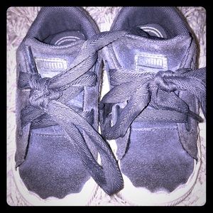 Suede used PUMA shoes